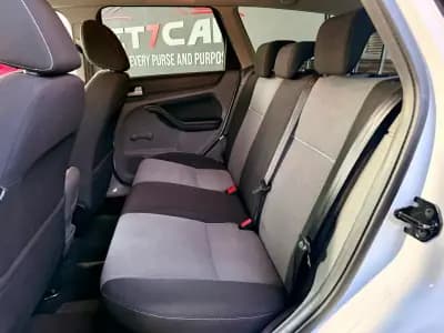 Sell Ford Focus SW 2010 - 7490 EUR, 253040 km - AUTO.MOTO.pt