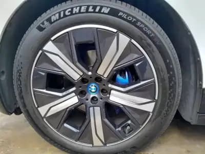 Vendo BMW iX 2023 - 85000 EUR, 50000 km - AUTO.MOTO.pt