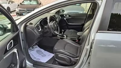 Vendo Kia Ceed SW 2018 - 12890 EUR, 154828 km - AUTO.MOTO.pt