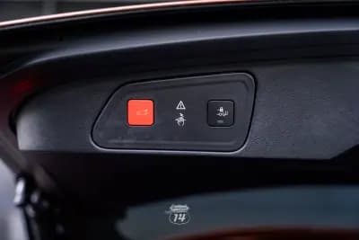 Vendo Peugeot 3008 2018 - 15990 EUR, 154712 km - AUTO.MOTO.pt