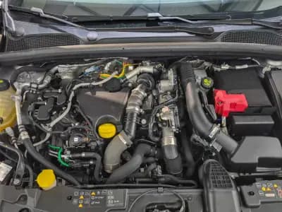 Vendo Renault Clio 2021 - 15500 EUR, 104300 km - AUTO.MOTO.pt