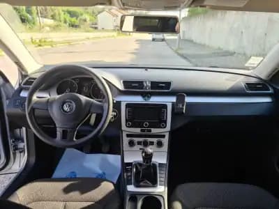 Vendo Volkswagen Passat Variant 2014 - 10750 EUR, 222000 km - AUTO.MOTO.pt