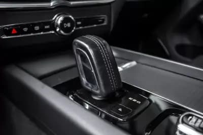 Sell Volvo XC 60 2020 - 36990 EUR, 82194 km - AUTO.MOTO.pt