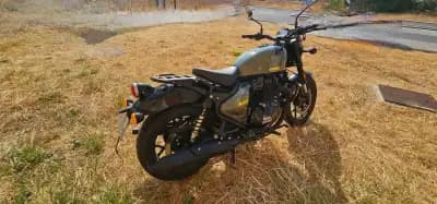 Sell Royal Enfield Shotgum 2024 - 5999 EUR, 5200 km - AUTO.MOTO.pt