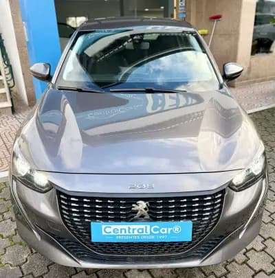 Vendo Peugeot 208 2020 - 13950 EUR, 98000 km - AUTO.MOTO.pt