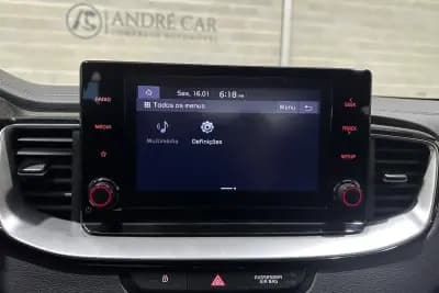 Sell Kia XCeed 2022 - 22450 EUR, 23900 km - AUTO.MOTO.pt