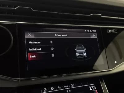 Vendo Audi SQ8 2019 - 99950 EUR, 49398 km - AUTO.MOTO.pt