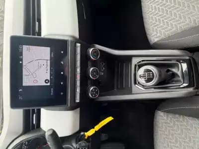 Vendo Renault Clio 2021 - 14500 EUR, 91360 km - AUTO.MOTO.pt