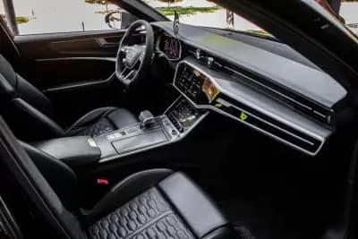 Vendo Audi RS6 Avant 2021 - 114000 EUR, 74634 km - AUTO.MOTO.pt