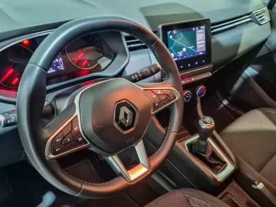 Vendo Renault Clio 2021 - 15500 EUR, 104300 km - AUTO.MOTO.pt