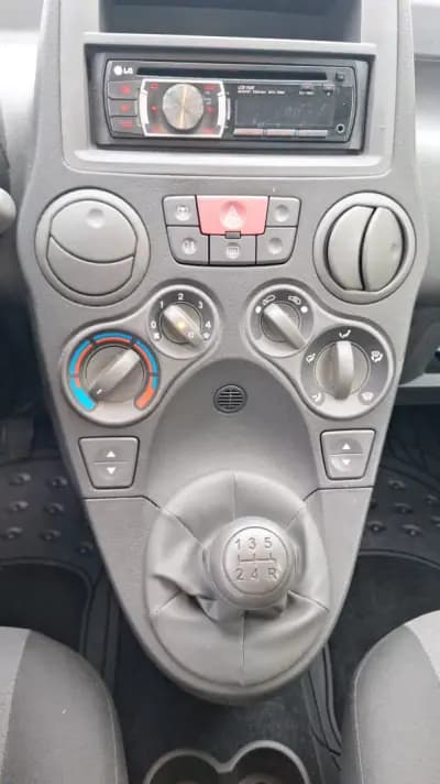 Sell Fiat Panda 2012 - 6500 EUR, 53000 km - AUTO.MOTO.pt