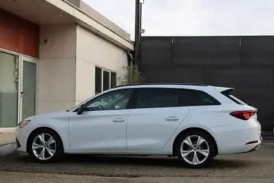 Vendo SEAT Leon ST 2021 - 19990 EUR, 184000 km - AUTO.MOTO.pt