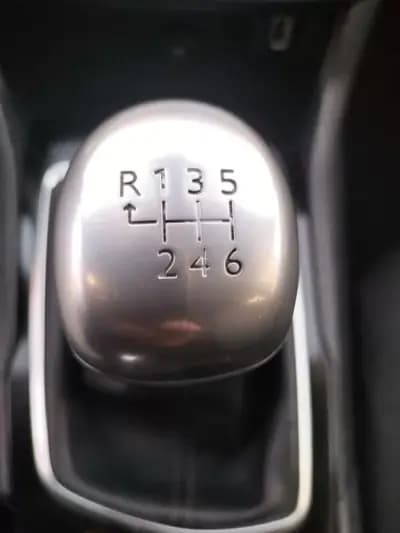 Vendo Peugeot 308 SW 2020 - 10990 EUR, 139592 km - AUTO.MOTO.pt