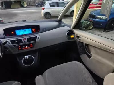 Vendo Citroën C4 Picasso 2009 - 7500 EUR, 180000 km - AUTO.MOTO.pt