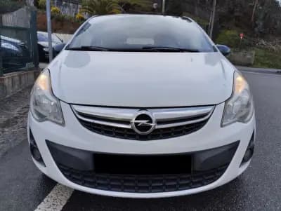 Vendo Opel Corsa 2011 - 5900 EUR, 220000 km - AUTO.MOTO.pt