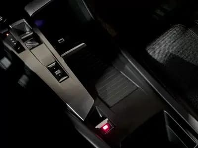 Sell Peugeot 308 2022 - 21900 EUR, 19254 km - AUTO.MOTO.pt