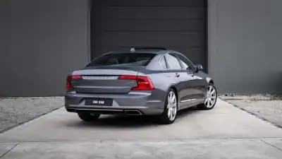 Sell Volvo S90 2016 - 24750 EUR, 266000 km - AUTO.MOTO.pt