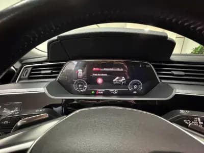 Vendo Audi e-tron 2019 - 27990 EUR, 113000 km - AUTO.MOTO.pt