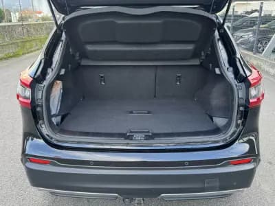 Vendo Nissan Qashqai 2018 - 18990 EUR, 161000 km - AUTO.MOTO.pt