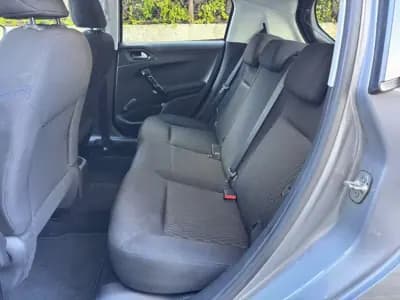 Sell Peugeot 208 2018 - 11900 EUR, 123326 km - AUTO.MOTO.pt