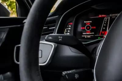 Vendo Audi RS6 Avant 2021 - 114000 EUR, 74634 km - AUTO.MOTO.pt