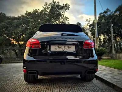 Sell Porsche Cayenne 2012 - 34500 EUR, 179000 km - AUTO.MOTO.pt