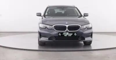 Vendo BMW 320 2019 - 26490 EUR, 116000 km - AUTO.MOTO.pt