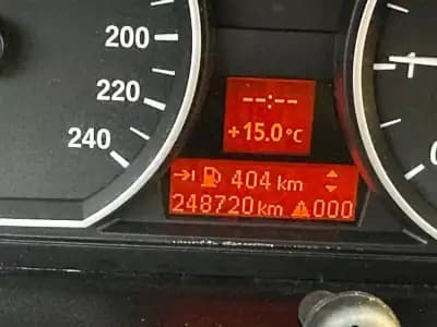 Vendo BMW 118 2008 - 9999 EUR, 248720 km - AUTO.MOTO.pt