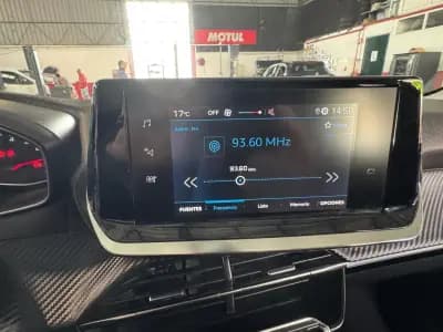 Sell Peugeot 208 2021 - 15750 EUR, 87561 km - AUTO.MOTO.pt