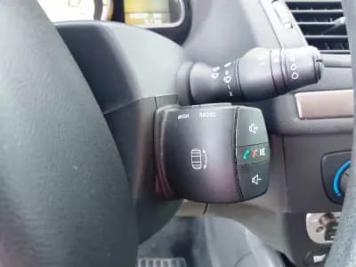 Vendo Renault Mégane 2013 - 4950 EUR, 317737 km - AUTO.MOTO.pt