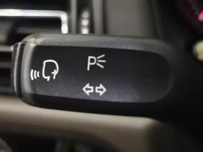 Vendo Porsche Macan 2019 - 57490 EUR, 133391 km - AUTO.MOTO.pt