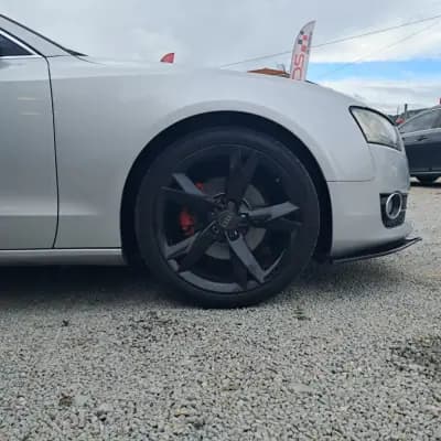 Sell Audi A5 2009 - 13490 EUR, 258000 km - AUTO.MOTO.pt