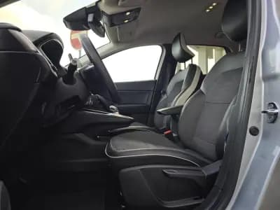 Vendo Renault Captur 2021 - 19450 EUR, 85000 km - AUTO.MOTO.pt