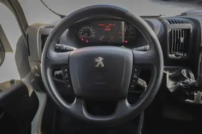 Vendo Peugeot 2020 - 18880 EUR, 127440 km - AUTO.MOTO.pt