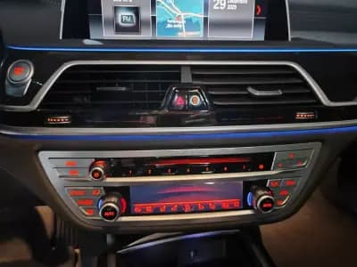 Vendo BMW 740 2018 - 30750 EUR, 246000 km - AUTO.MOTO.pt