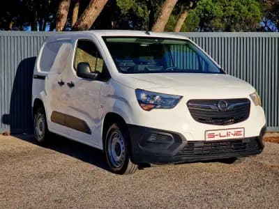 Sell Opel Combo 2022 - 15990 EUR, 55209 km - AUTO.MOTO.pt