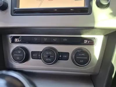 Sell Volkswagen Passat 2016 - 14500 EUR, 181600 km - AUTO.MOTO.pt