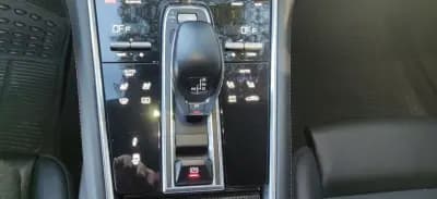 Vendo Porsche Panamera 2017 - 82499 EUR, 62500 km - AUTO.MOTO.pt