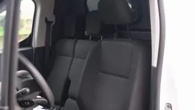 Sell Toyota Proace iva dedutivel 2021 - 13500 EUR, 125000 km - AUTO.MOTO.pt