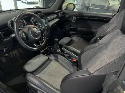 Vendo MINI 2019 - 24800 EUR, 28470 km - AUTO.MOTO.pt