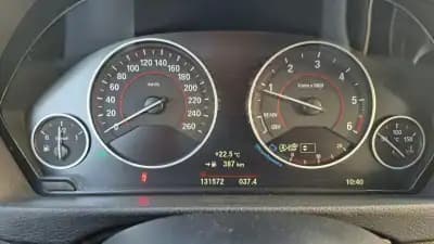 Vendo BMW 320 2018 - 21500 EUR, 131572 km - AUTO.MOTO.pt