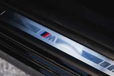 Sell BMW 330 2022 - 32000 EUR, 154900 km - AUTO.MOTO.pt