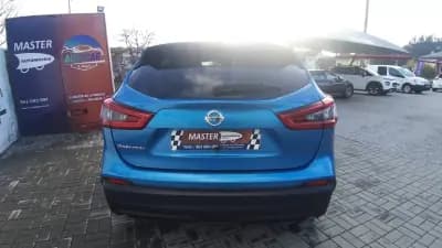 Vendo Nissan Qashqai 2018 - 18650 EUR, 149986 km - AUTO.MOTO.pt