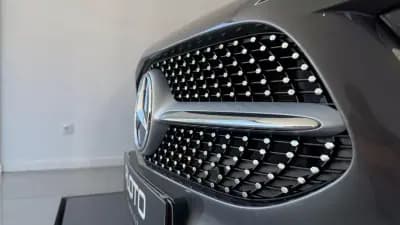 Sell Mercedes-Benz A 180 2019 - 24990 EUR, 126893 km - AUTO.MOTO.pt