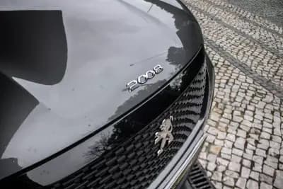 Vendo Peugeot 2008 2020 - 15450 EUR, 125449 km - AUTO.MOTO.pt