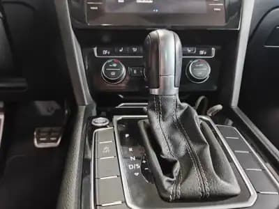 Vendo Volkswagen Passat Variant 2018 - 21990 EUR, 137500 km - AUTO.MOTO.pt