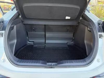 Vendo Toyota C-HR 2023 - 33750 EUR, 30087 km - AUTO.MOTO.pt