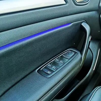 Vendo Renault Mégane 2020 - 18990 EUR, 82646 km - AUTO.MOTO.pt