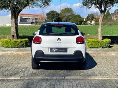 Vendo Citroën C3 2020 - 11950 EUR, 90000 km - AUTO.MOTO.pt