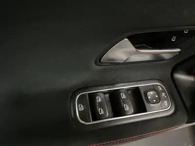 Vendo Mercedes-Benz A 180 2019 - 20950 EUR, 229500 km - AUTO.MOTO.pt